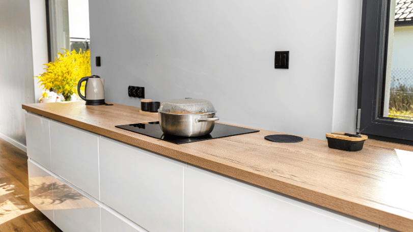 Bếp từ nhập khẩu và sản xuất trong nước: Người tiêu dùng Việt Nam ưa chuộng loại nào?